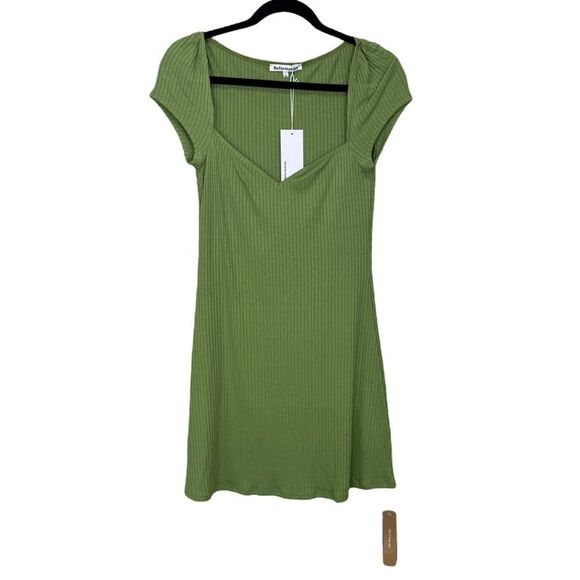 NEW Reformation Percy Knit Mini Dress Crocodile Green Size Large - Picture 3 of 8